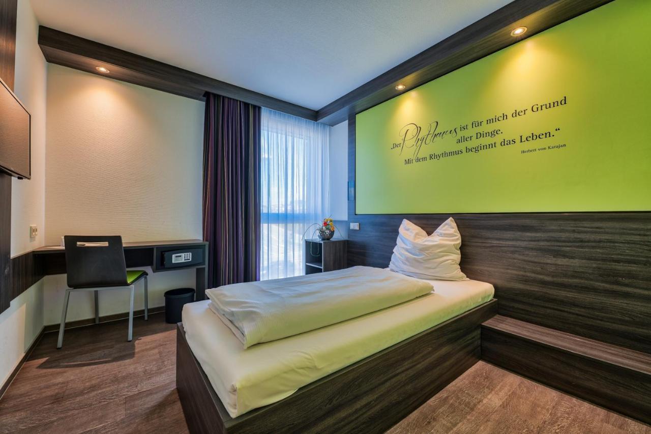Economy-Hotel Ulm Ngoại thất bức ảnh